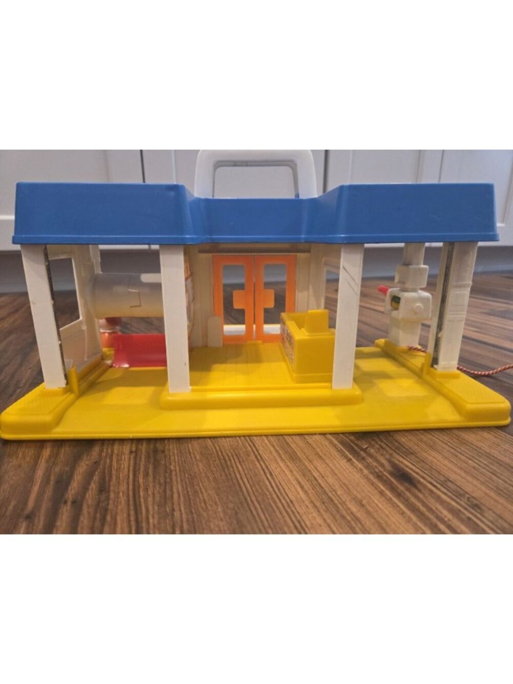 Vtg 1986 Fisher Price Little People Little Mart #2580 – Base & Girl Figure - Picture 3 of 15